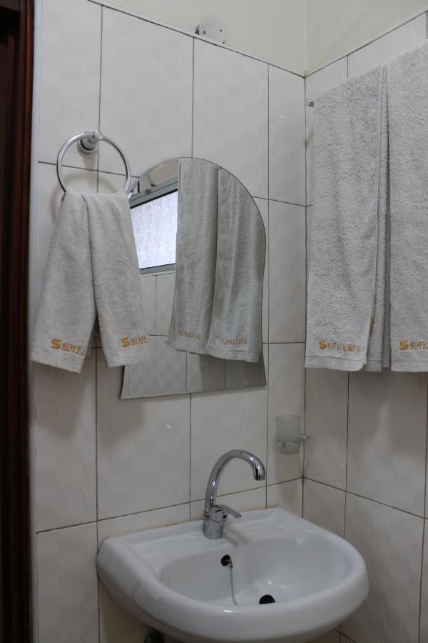 Ss Hotel Кампала Екстер'єр фото