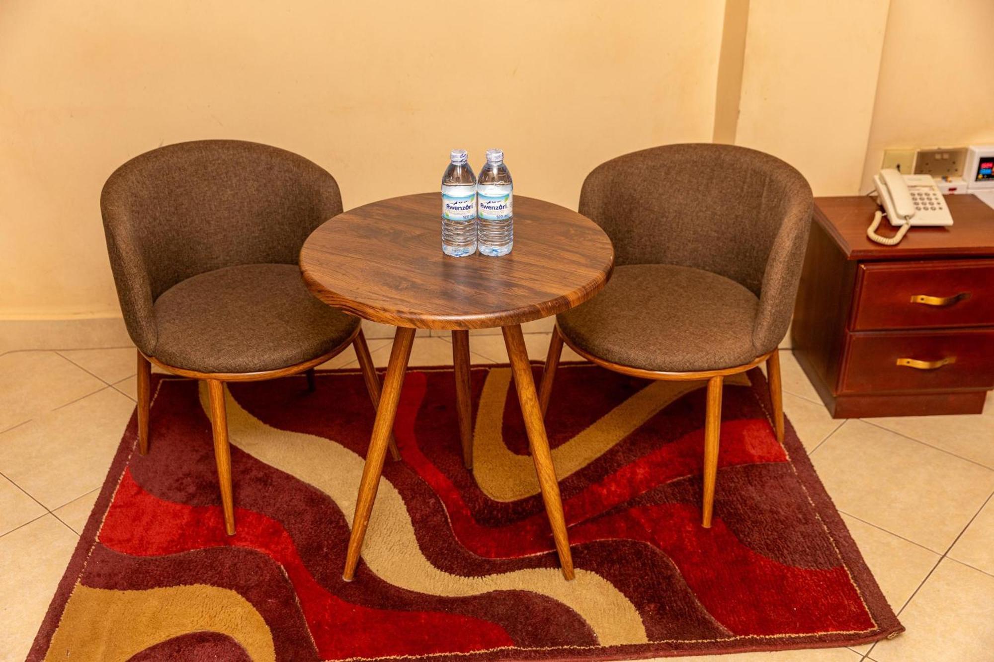 Ss Hotel Кампала Екстер'єр фото